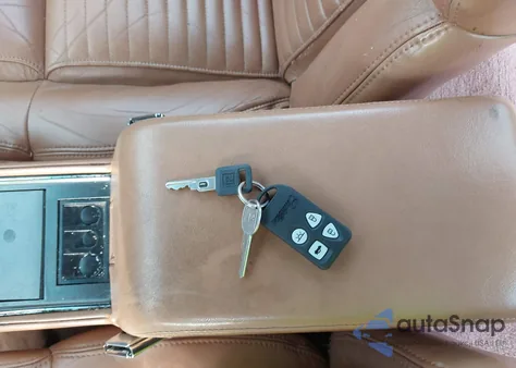 1990 Buick Reatta from USA, damaged, VIN 1G4EC13C9LB907231